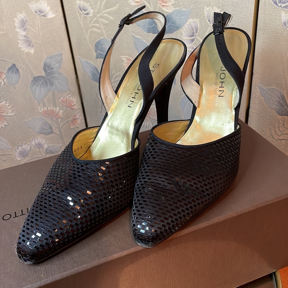 St John Slingback size 11